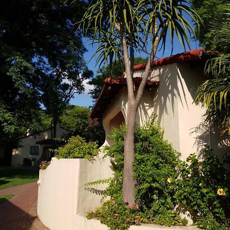 Villa Botanica Guest House ミッドラント エクステリア 写真