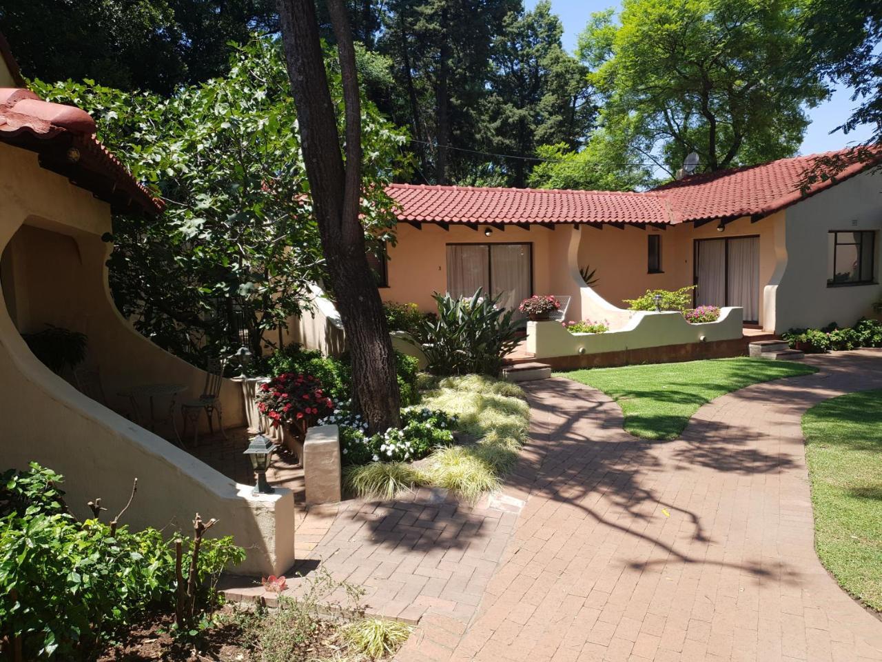 Villa Botanica Guest House ミッドラント エクステリア 写真