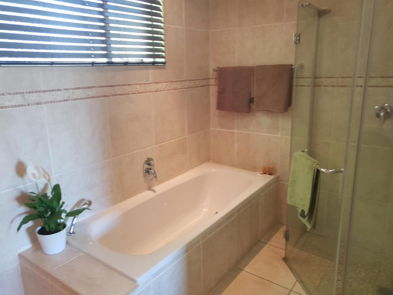 Villa Botanica Guest House ミッドラント エクステリア 写真